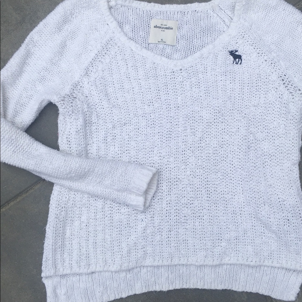 Abercrombie kids XL white sweater